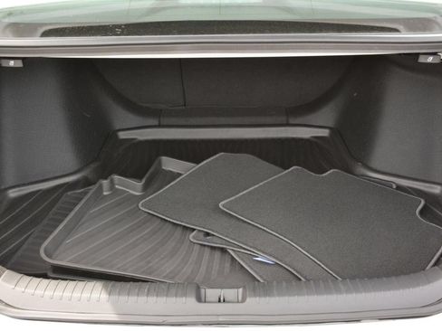 Used 2025 Honda Accord EX-L image 17