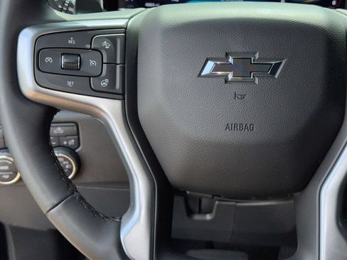 Used 2025 Chevrolet Silverado 1500 LT Trail Boss w/ Convenience Package II AWD/4WD image 17