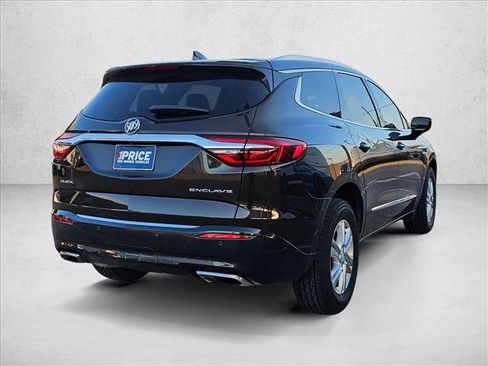 Used 2018 Buick Enclave Essence image 5