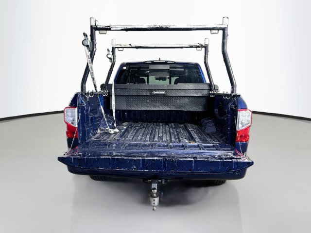 Used 2022 Nissan Titan SV RWD image 34