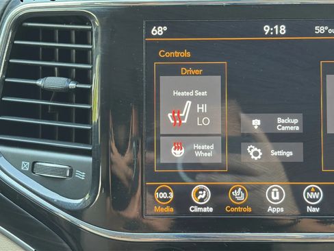 Used 2021 Jeep Grand Cherokee Limited AWD/4WD image 25