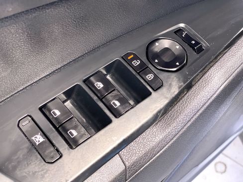 Certified 2026 Kia Sportage LX FWD image 18