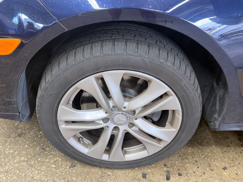 Used 2011 Mercedes-Benz E 350 Sedan image 14