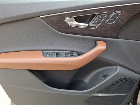 Used 2021 Audi Q8 Premium Plus image 12