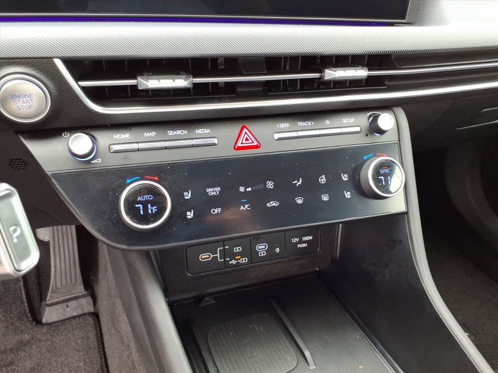 Used 2025 Hyundai Sonata Limited FWD image 21