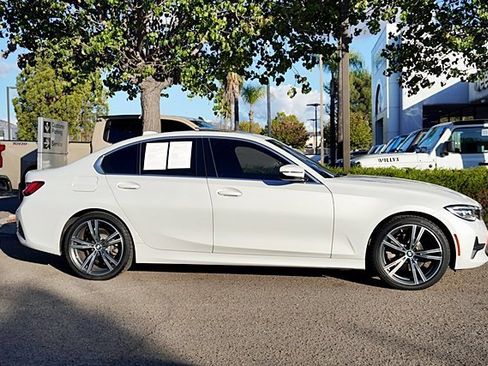 Used 2022 BMW 330i Sedan w/ Driving Assistance Package image 7