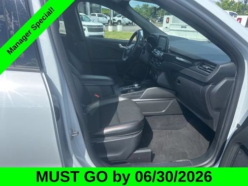 Used 2025 Ford Escape ST-Line Select AWD/4WD image 31