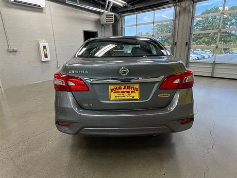 Used 2017 Nissan Sentra S FWD image 4