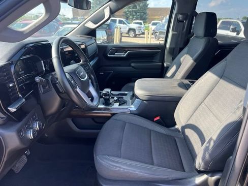 Used 2024 GMC Sierra 1500 Elevation w/ Preferred Package AWD/4WD image 16