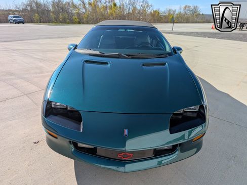 Used 1996 Chevrolet Camaro Z28 image 9