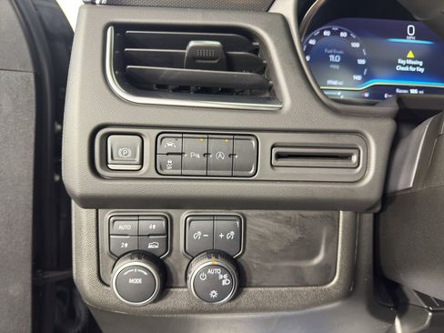 Used 2023 Chevrolet Tahoe RST AWD/4WD image 17