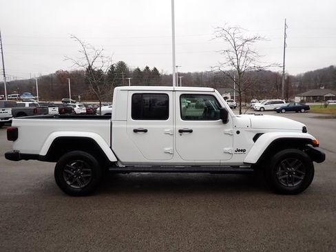 New 2026 Jeep Gladiator Sport image 8