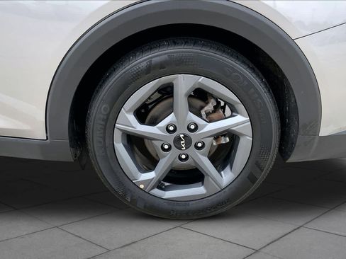 Used 2025 Kia K4 FWD image 11