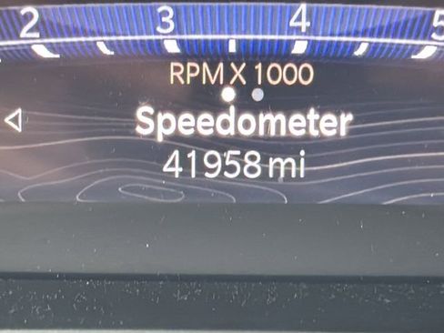 Used 2023 Jeep Grand Cherokee L Limited w/ Luxury Tech Group II image 16