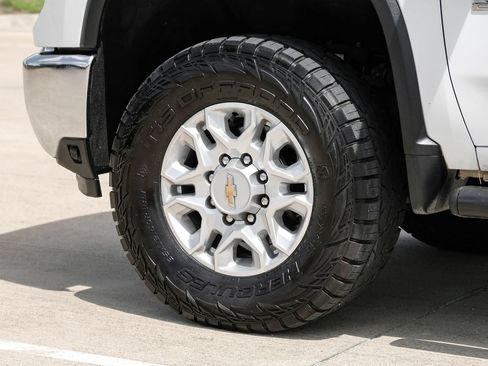 Used 2025 Chevrolet Silverado 2500 LTZ w/ LTZ Premium Package AWD/4WD image 57