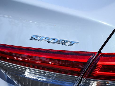 Used 2023 Honda Civic Sport image 14