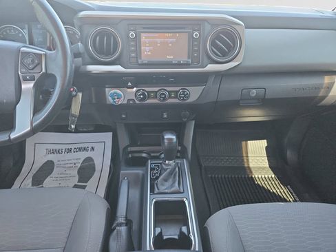 Used 2017 Toyota Tacoma SR5 w/ Tow Package image 11
