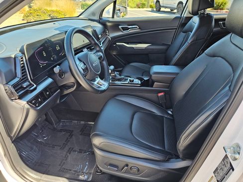 Used 2025 Kia Sportage EX w/ Premium Package AWD/4WD image 16