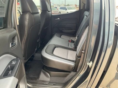 Used 2020 Chevrolet Colorado Z71 AWD/4WD image 23