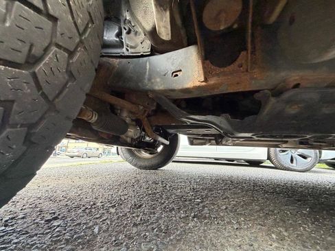 Used 2001 Toyota 4Runner SR5 AWD/4WD image 41