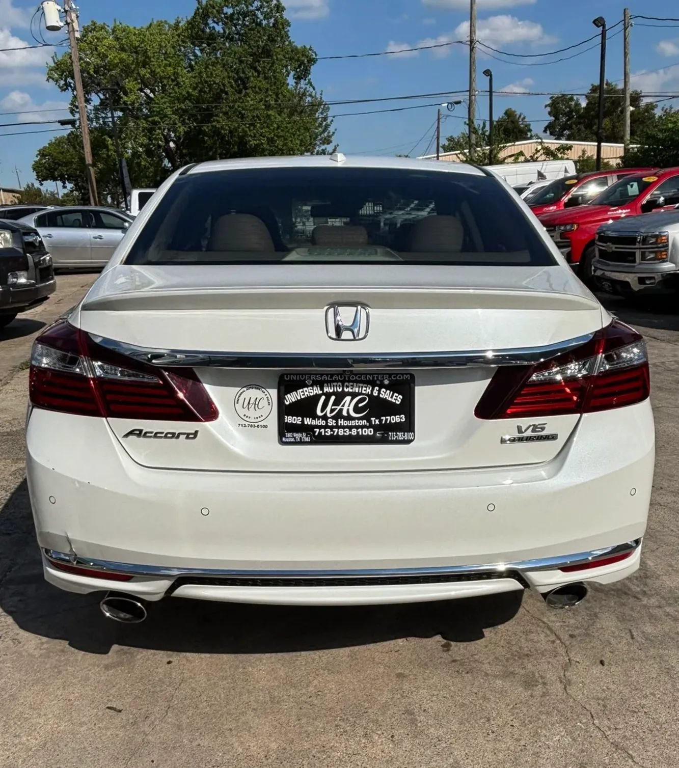 Used 2017 Honda Accord Touring image 6