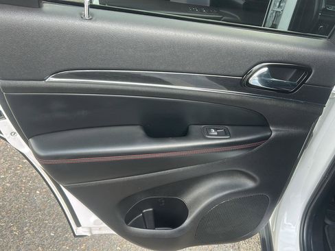 Used 2021 Jeep Grand Cherokee Trailhawk image 27