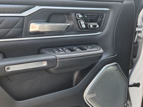 New 2026 RAM 1500 Tungsten w/ Trailer Tow Group AWD/4WD image 17