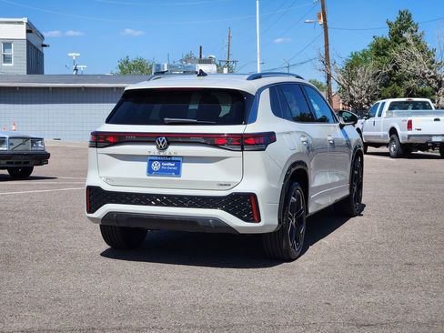 Used 2025 Volkswagen Tiguan SEL R-Line AWD/4WD image 7