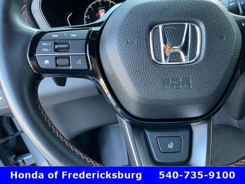 Certified 2025 Honda Pilot TrailSport image 32