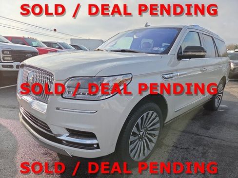 Used 2019 Lincoln Navigator Reserve w/ Cargo Package image 2