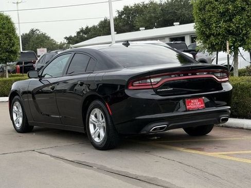 Used 2023 Dodge Charger SXT RWD image 4