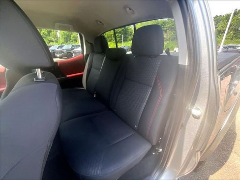 Certified 2023 Toyota Tacoma SR5 AWD/4WD image 14