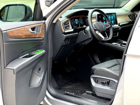 New 2026 Volkswagen Atlas SE FWD image 10