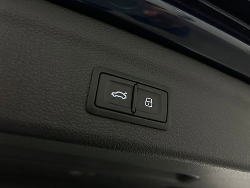 Used 2020 Audi Q3 2.0T Premium Plus w/ Premium Plus Package image 35