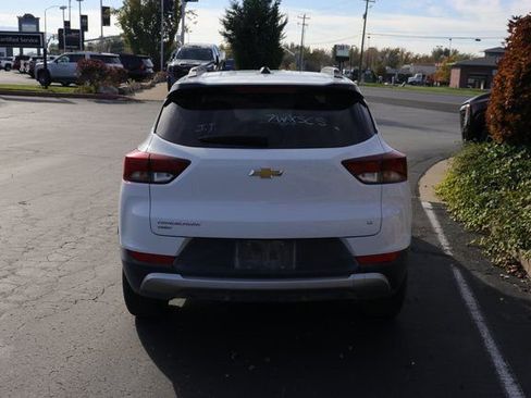 Used 2025 Chevrolet TrailBlazer LT image 5