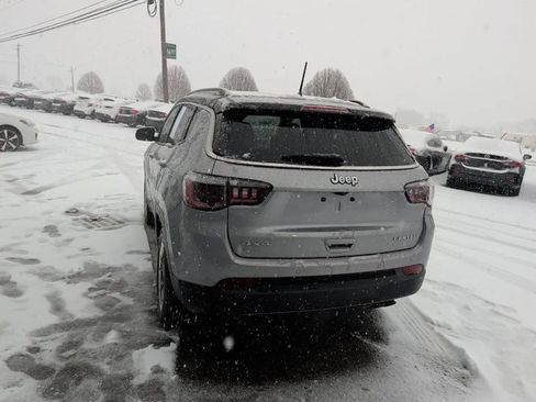 Used 2018 Jeep Compass Limited w/ Safe & Security Group image 10