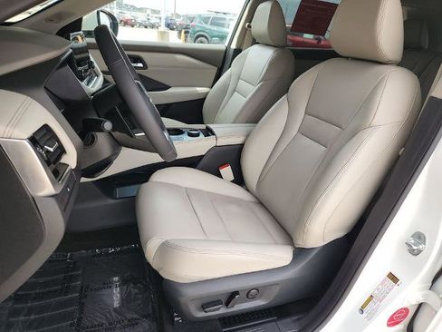 Certified 2023 Nissan Rogue SL w/ SL Premium Package image 18