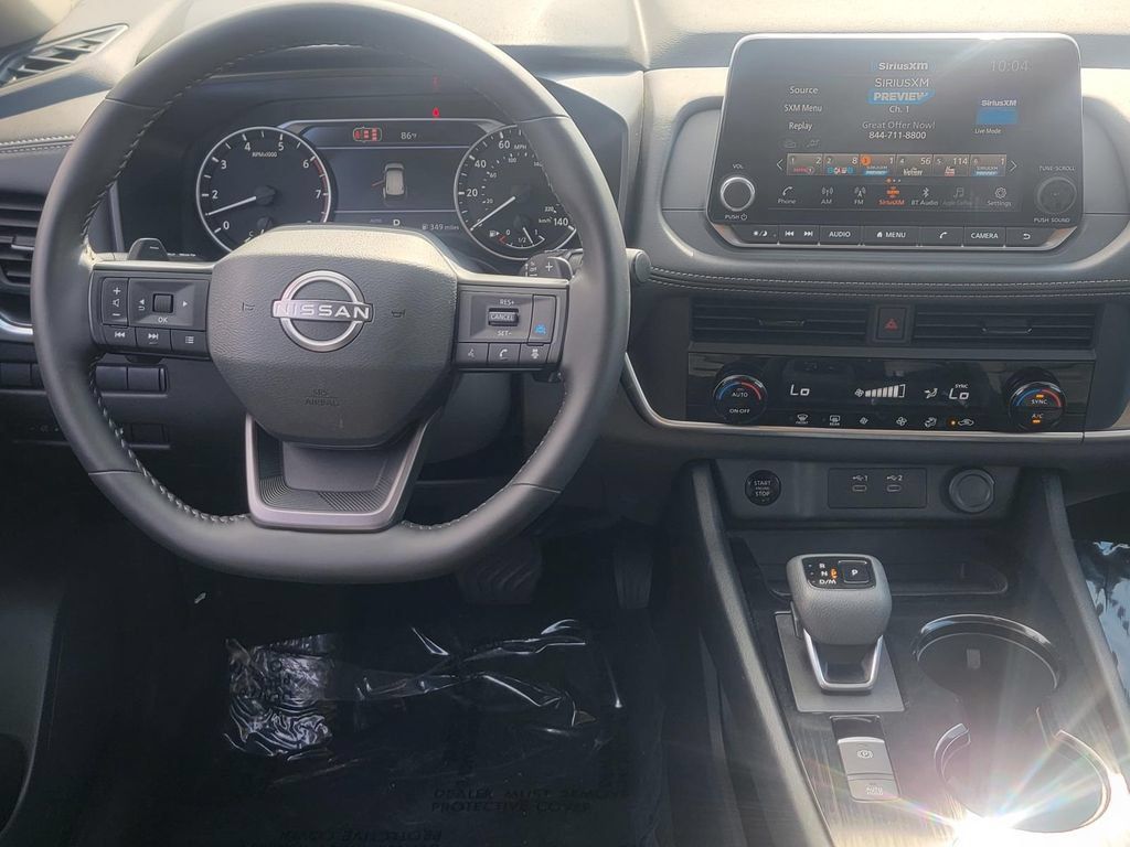 Used 2026 Nissan Rogue SV AWD/4WD image 18