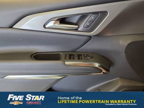 New 2026 Chevrolet Traverse LT w/ Driver Confidence Package FWD image 29