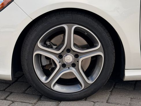 Certified 2018 Mercedes-Benz CLA 250 4MATIC image 12