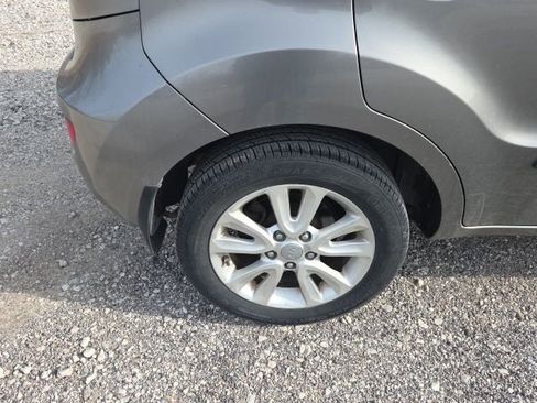 Used 2013 Kia Soul + w/ Audio Pkg image 5