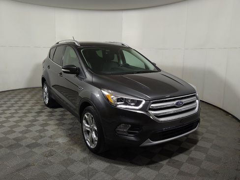 Used 2019 Ford Escape Titanium w/ U9j03 - Titanium Tow Package image 14