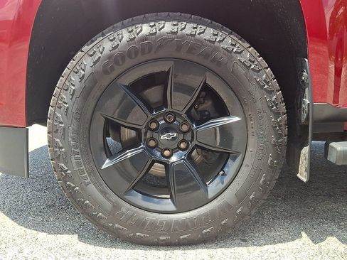 Used 2021 Chevrolet Colorado LT w/ LT Convenience Package AWD/4WD image 8
