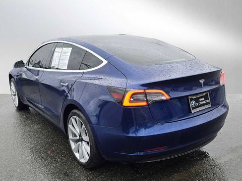Used 2020 Tesla Model 3 Standard Range image 5