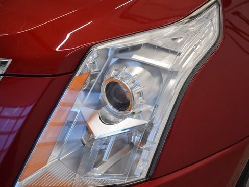 Used 2016 Cadillac SRX Luxury FWD image 15