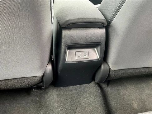 Used 2023 Toyota Corolla LE FWD image 11