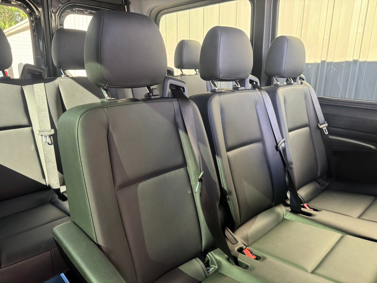 Used 2024 Mercedes-Benz Sprinter 2500 image 36
