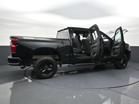 Used 2023 Chevrolet Silverado 1500 Custom Trail Boss AWD/4WD image 29