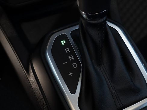 Used 2023 Jeep Renegade Latitude w/ Sun & Fun Group image 36