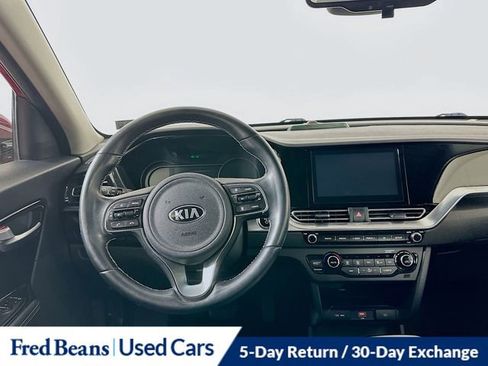 Used 2020 Kia Niro EX w/ Cold Weather Package image 23